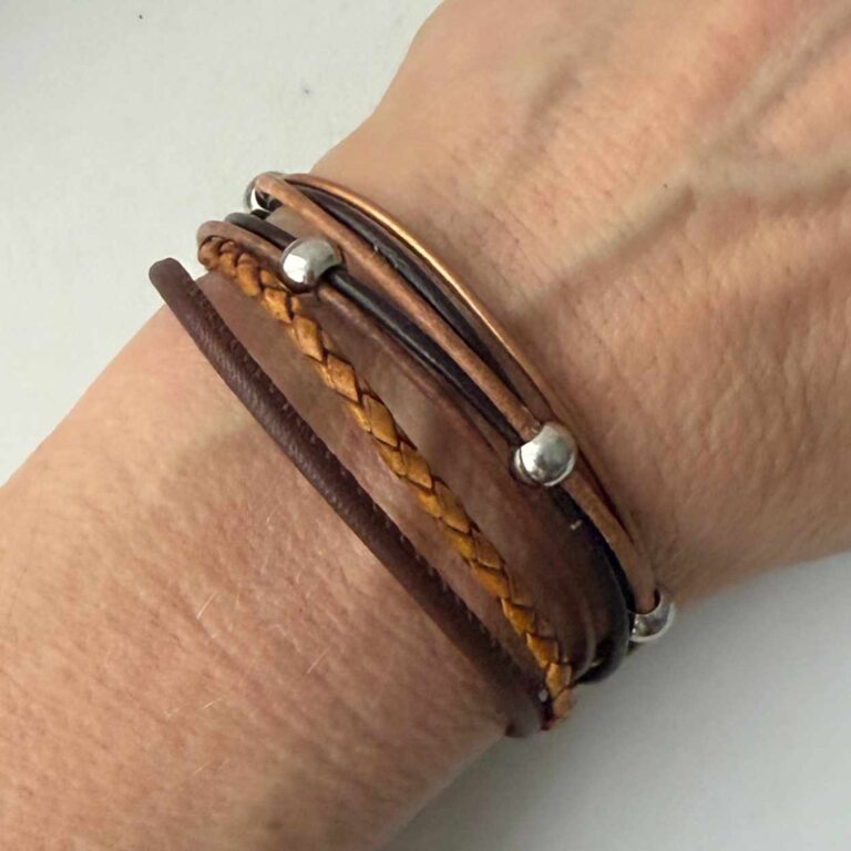 Lederarmband Nappa braun mit Perlen