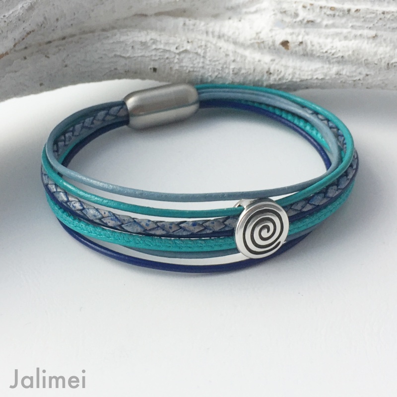 das Lederarmband Spirale blau türkis