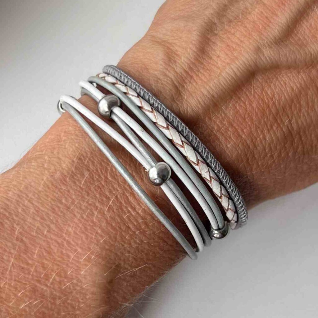 Lederarmband Nappa grau-weiß