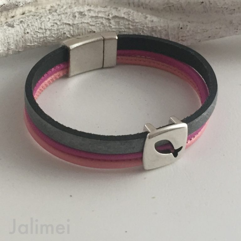 Lederarmband mit Fisch zur Kommunion in pink und grau