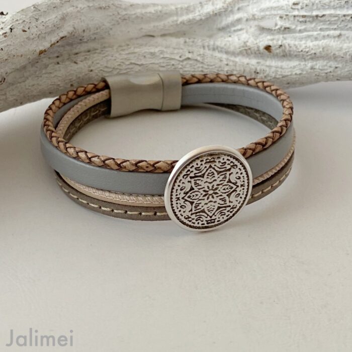 Lederarmband mit Mandala grau beige