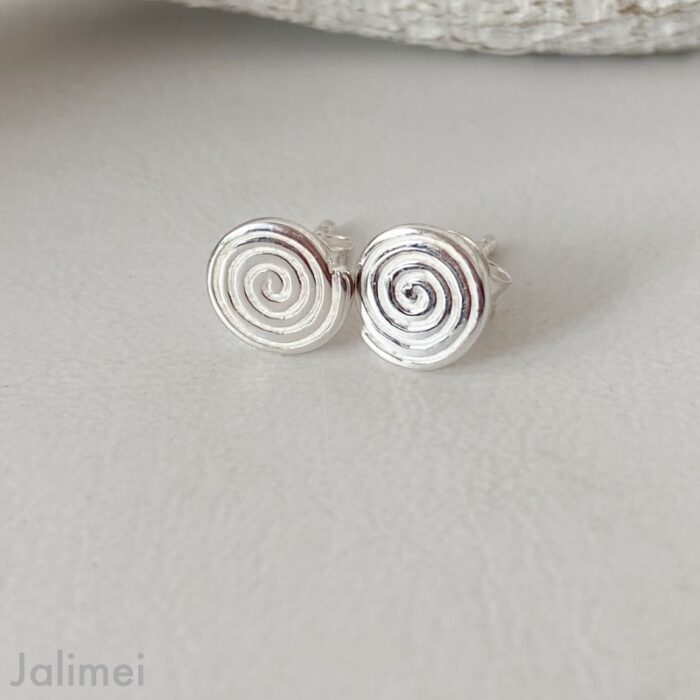 Ohrstecker geschlossene Spirale silber