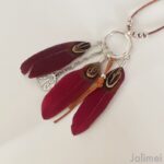 Einzelstück: lange Kette Federn rot