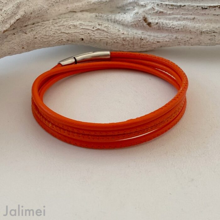 Schlichtes Wickelarmband aus Nappaleder orange