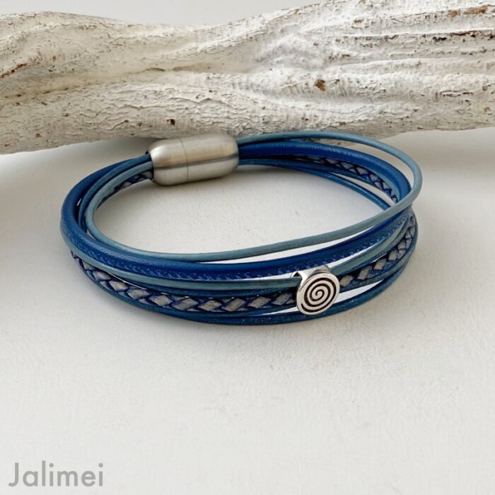 Lederarmband kleine Spirale in blau