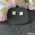 der Ohrstecker kleines Quadrat