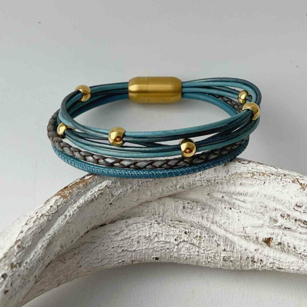 Lederarmband aus Nappa GelbGold in hellblau