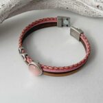 Lederarmband mit einem Stein und Infinity rosa beige