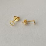 die Ohrstecker Miniherzchen in gold