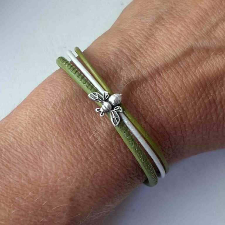 Lederarmband fein Biene grün