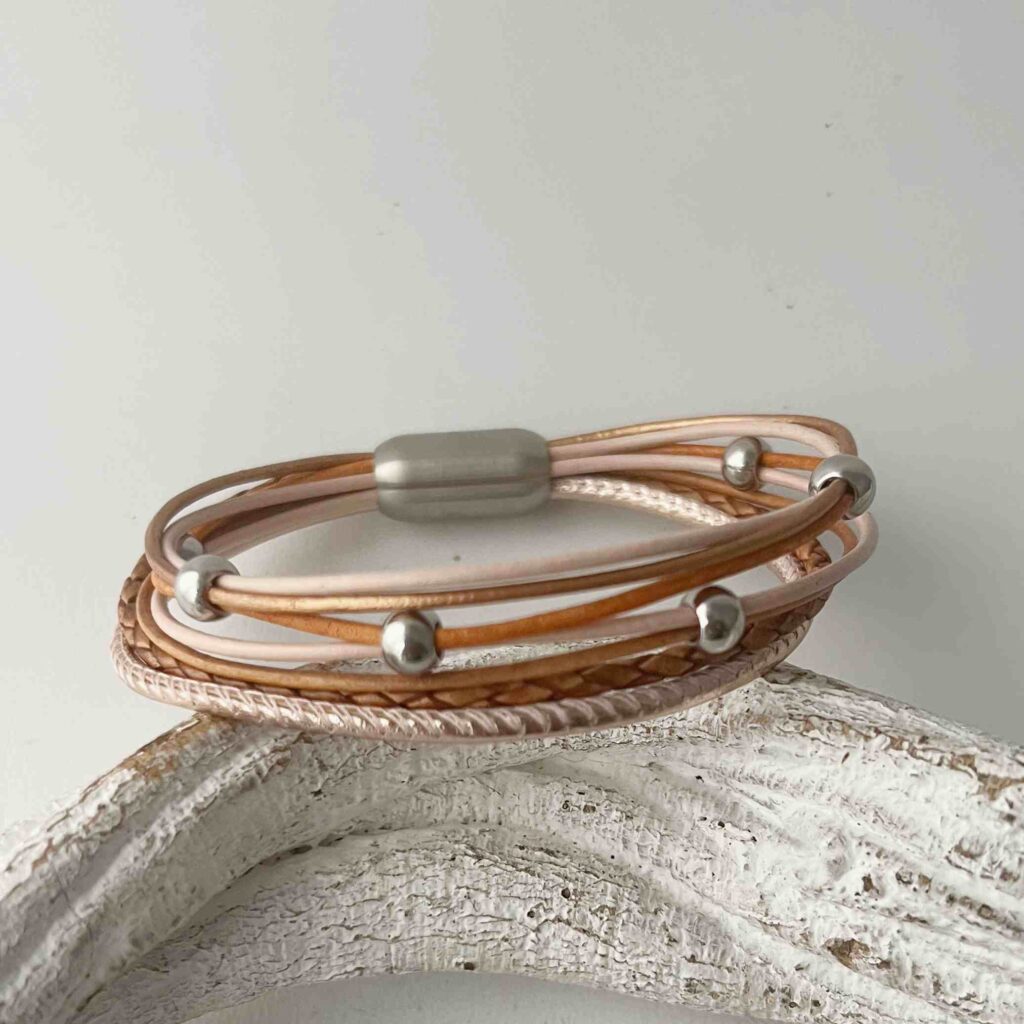 Lederarmband aus Nappa Leder in beige und braun