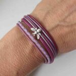 Lederarmband mit Biene beere