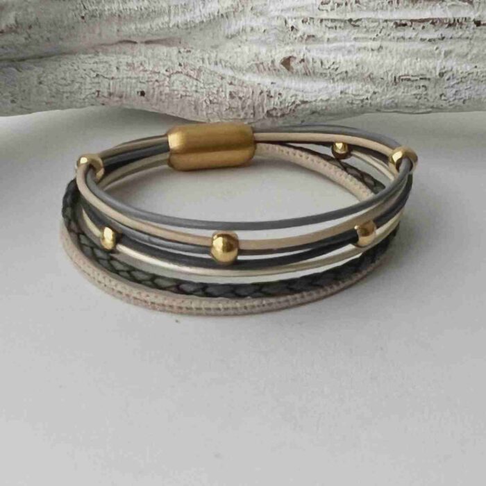 Lederarmband aus Nappa mit Gold in grau beige