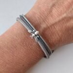 Lederarmband fein Biene grau