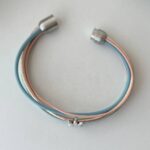 das Lederarmband mit Lotusblume pastel