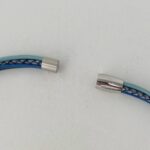 schönes Ledercollier mit der LandFrauen Biene in antikblau