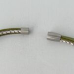 das Ledercollier mit LandFrauen Biene grün