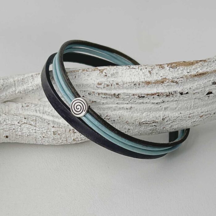 das feine Herren Lederarmband in blau vintage