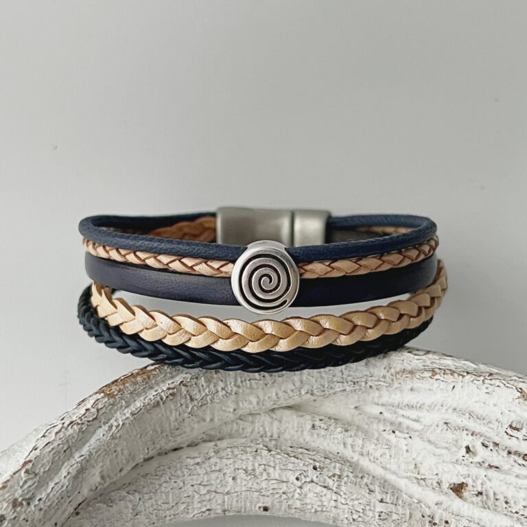 Lederarmband mit Spirale blau beige