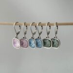 Ohrhänger mit Glitzersteinen Pastell