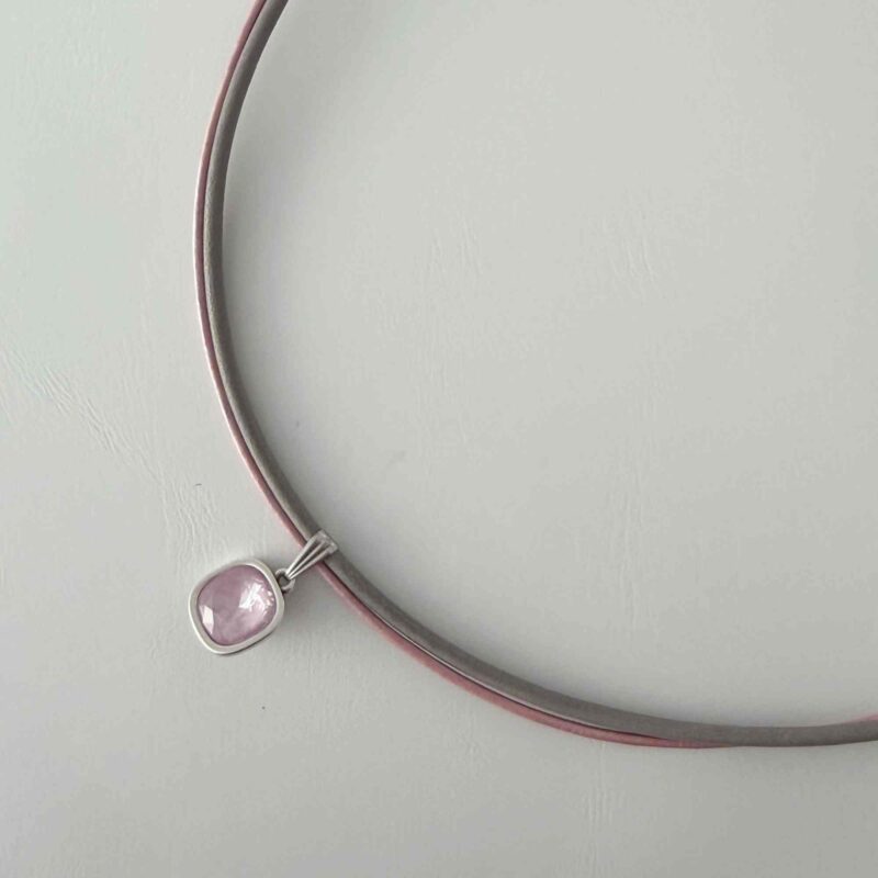 Lederkette mit Glitzerstein rosa