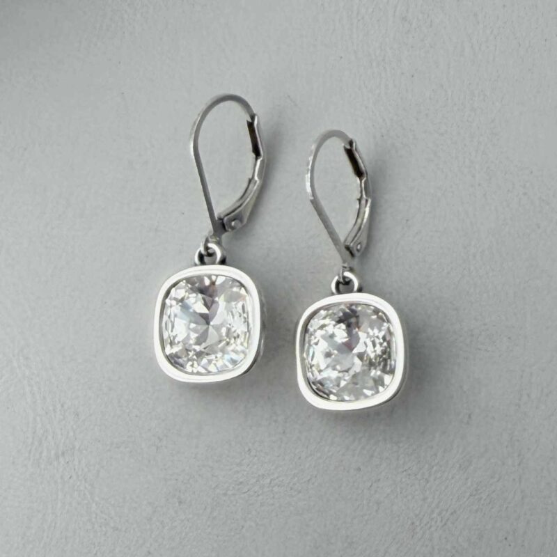 Ohrhänger mit Glitzerstein crystal in silberner Fassung